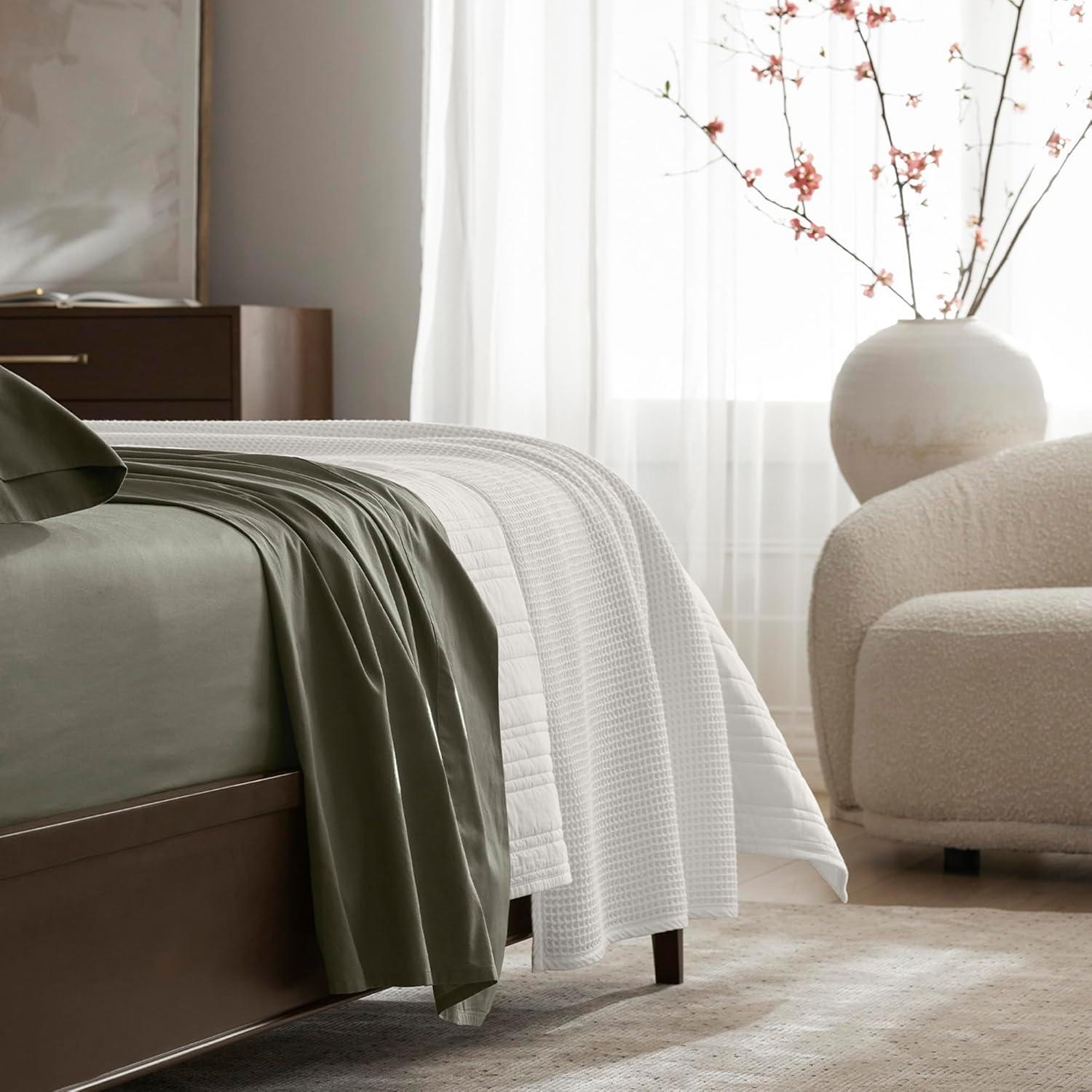 imageBoll ampamp Branch Signature Hemmed Fitted Sheet King White 100 Organic Cotton 1 Fitted Sheet OnlyJuniper